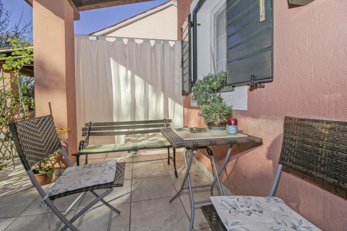 Dalibor In Jakacici - Haus Fuer 2-4 Personen Gračišće Exterior foto